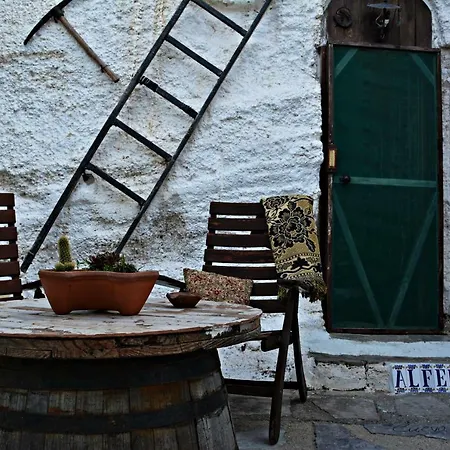 Casas Cueva Alfer Semesterbostad *